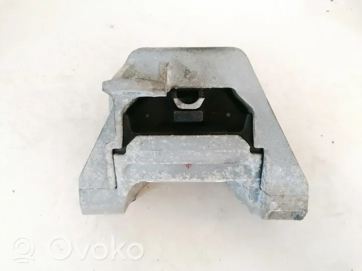 Opel Signum Engine mount bracket 21044618