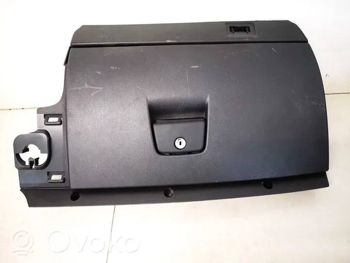 Volvo V50 Glove box 9123249