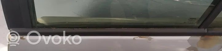 Nissan Almera N16 Rivestimento modanatura del vetro della portiera posteriore 