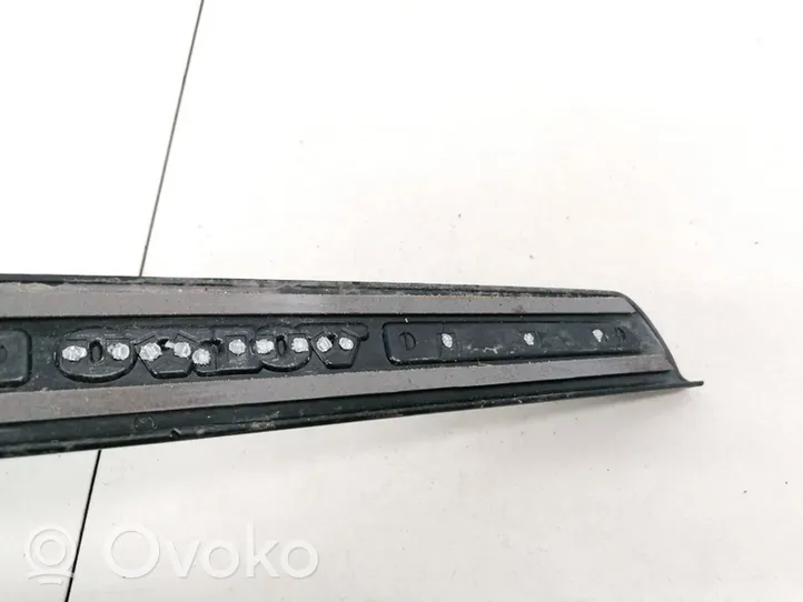 Volvo V50 Listwa progowa tylna 