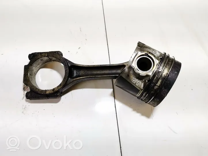 Volkswagen PASSAT B5 Piston with connecting rod 038h