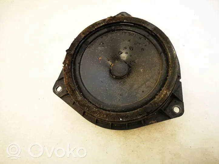 Toyota Avensis Verso Haut-parleur de porte avant 8616044120