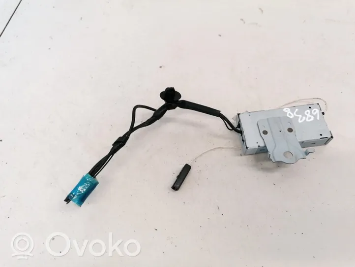 Toyota Avensis T270 Module unité de contrôle d'antenne 8630005200