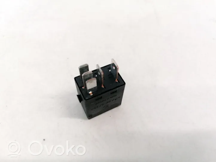 Audi A3 S3 8V Other relay 4H0951253C