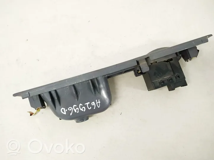 Hyundai Sonata Electric window control switch 620w0304