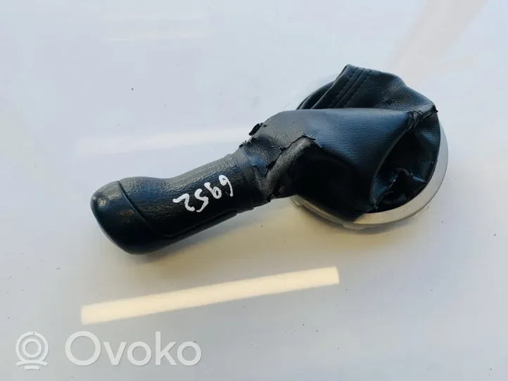 Volkswagen Fox Gear lever shifter trim leather/knob 