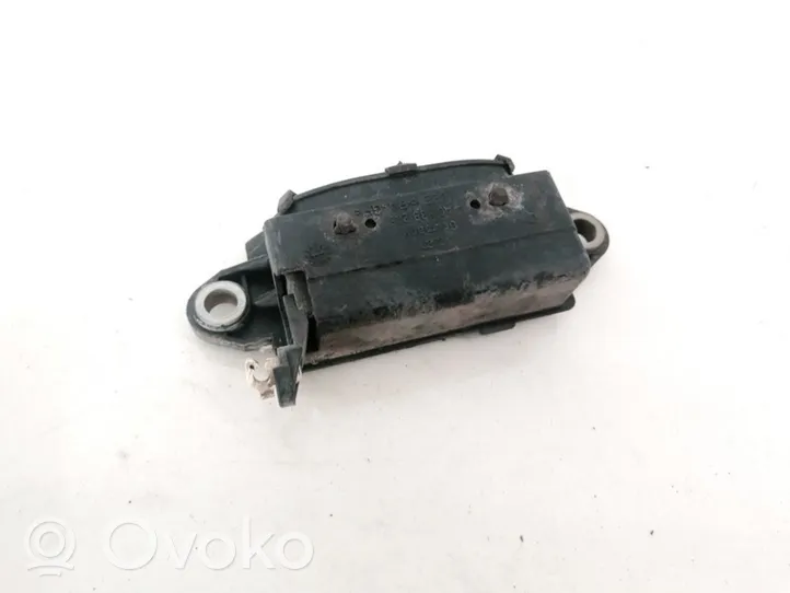 Audi A4 S4 B5 8D Etuoven ulkokahva 4A0839206