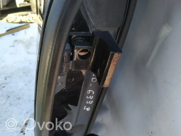 Volkswagen Touareg I Rear door lower hinge 