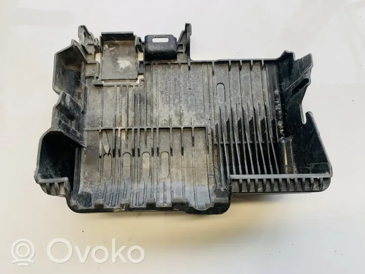 Opel Meriva B Dangtis akumuliatoriaus dėžės 525230582