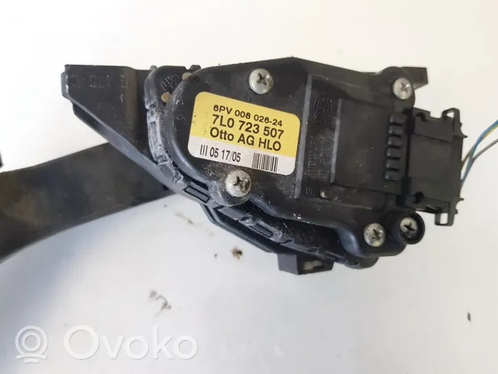 Volkswagen Touareg I Accelerator throttle pedal 7l0723507