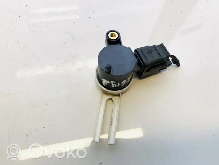 Opel Meriva B Czujnik położenia pedału sprzęgła 25889337