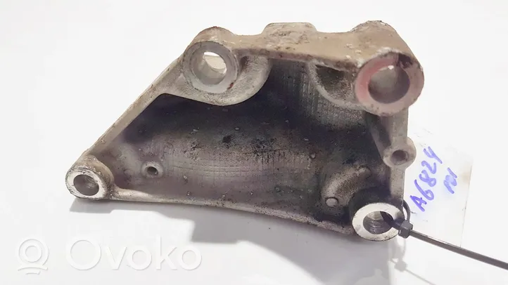 Honda Accord Engine mounting bracket 30sda