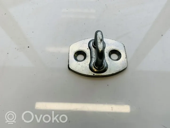 Toyota Yaris Kita išorės detalė 