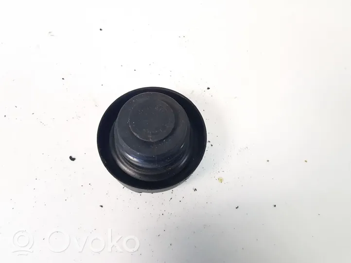 Opel Vectra B Fuel tank filler cap 