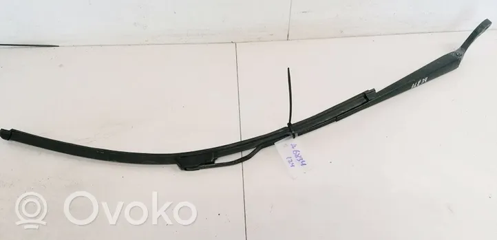 Chrysler Voyager Front wiper blade arm 4717364