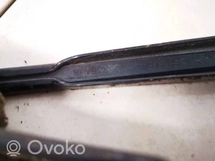 Chrysler Voyager Ramię wycieraczki szyby przedniej / czołowej 4717364b