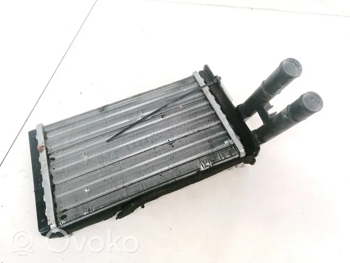 Volkswagen PASSAT B5 Radiateur soufflant de chauffage 8D1819031A