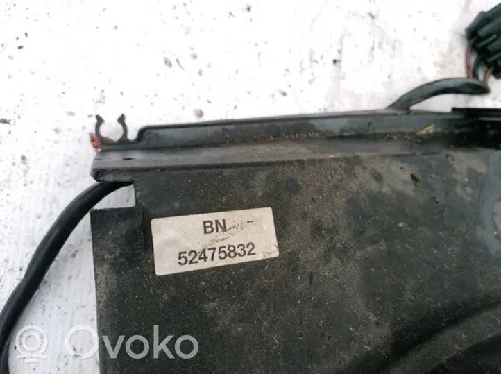 Opel Vectra B Osłona wentylatora chłodnicy 52475832