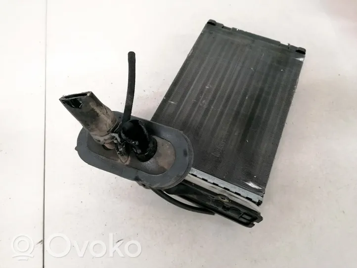 Volkswagen PASSAT B4 Radiateur soufflant de chauffage 1h1819031a