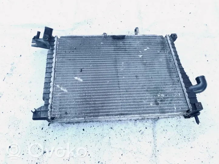 Opel Vectra B Coolant radiator 