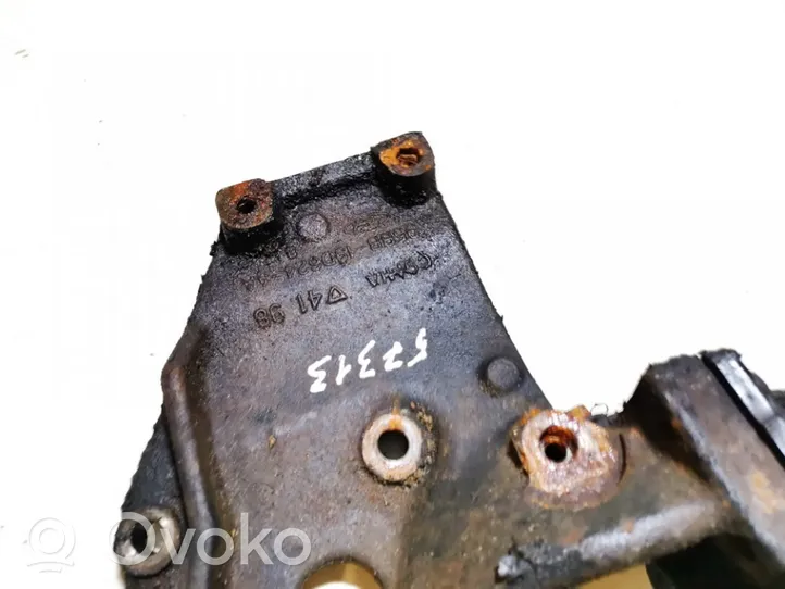 Ford Mondeo MK II Halterung Lager Motor 95bb19d624aa