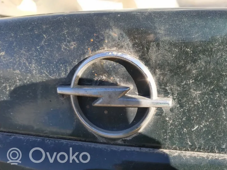 Opel Vectra B Valmistajan merkki/logo/tunnus 