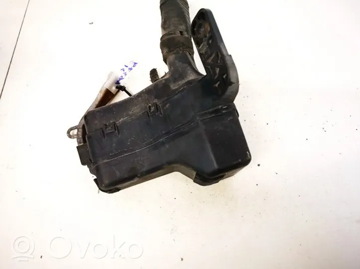Toyota Corolla Verso E121 Skrzynka bezpieczników / Komplet 