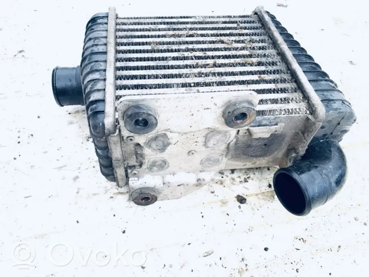 Hyundai Elantra Chłodnica powietrza doładowującego / Intercooler 2827027010