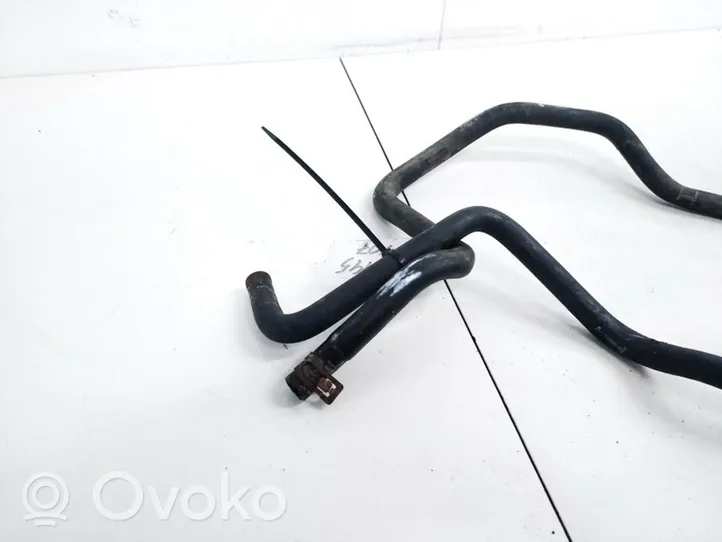 Volkswagen Polo IV 9N3 Engine coolant pipe/hose 