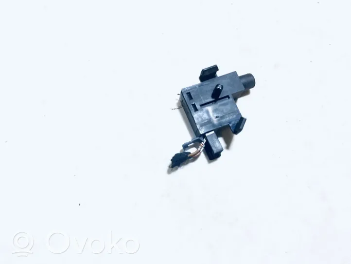 Volkswagen New Beetle Sensor 1j0947561