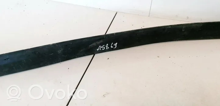 Volkswagen Golf III Front door trim (molding) 1H4853516