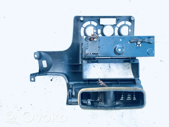 Opel Astra F Griglia di ventilazione centrale cruscotto 90450435