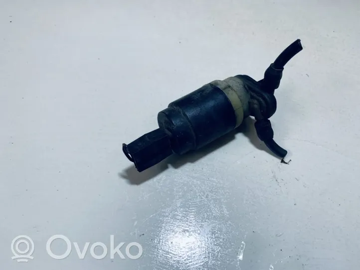 Opel Astra F Windscreen/windshield washer pump 