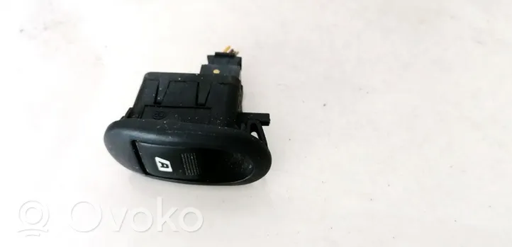 Citroen C3 Electric window control switch 96401469XT