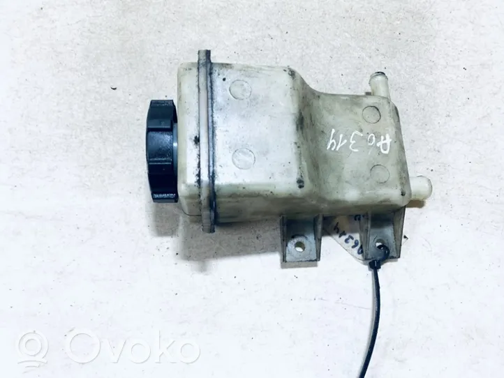 Opel Vectra B Power steering fluid tank/reservoir 90575635