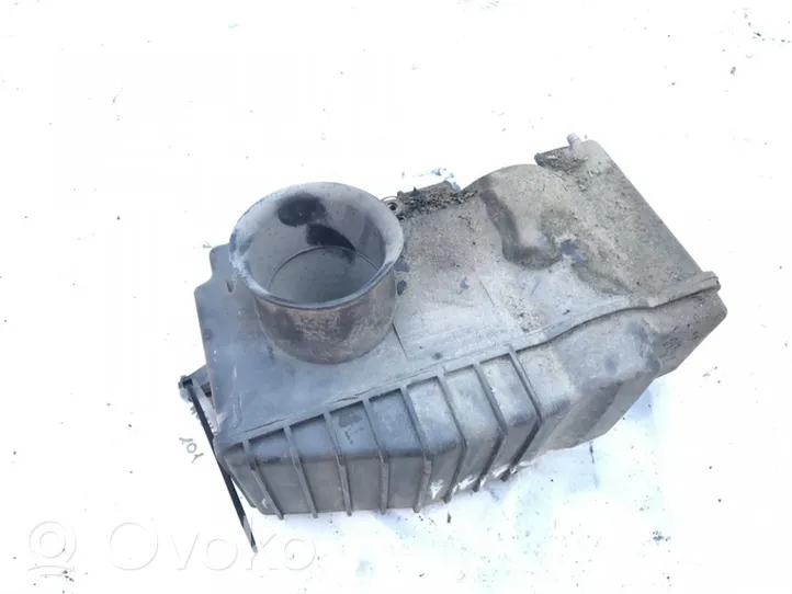 Renault Laguna I Intake resonator 7700858315