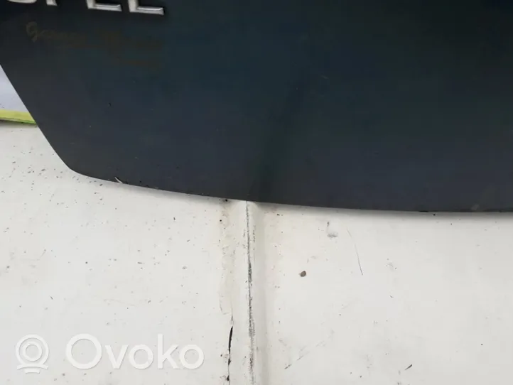 Opel Corsa C Takaluukun/tavaratilan kansi 