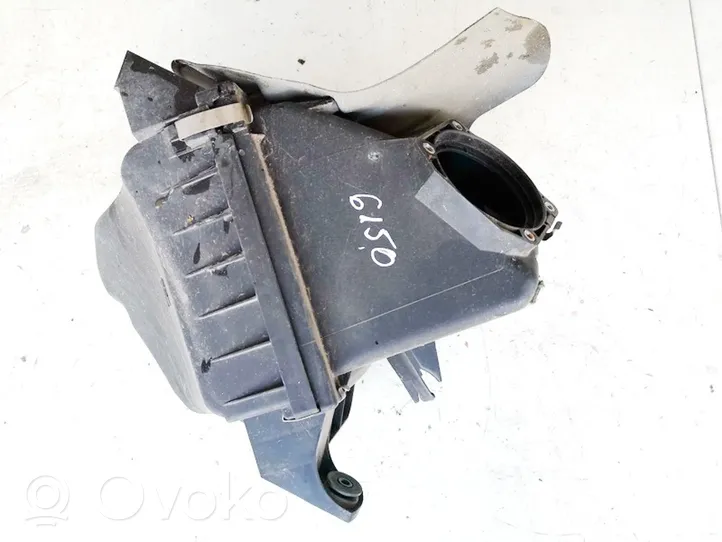 Audi A4 S4 B5 8D Scatola del filtro dell’aria 058133837