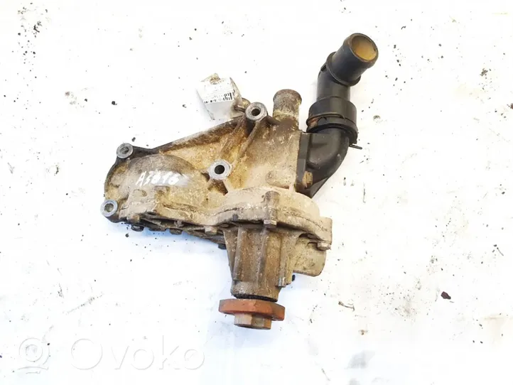 Volkswagen Golf III Water pump 037121121