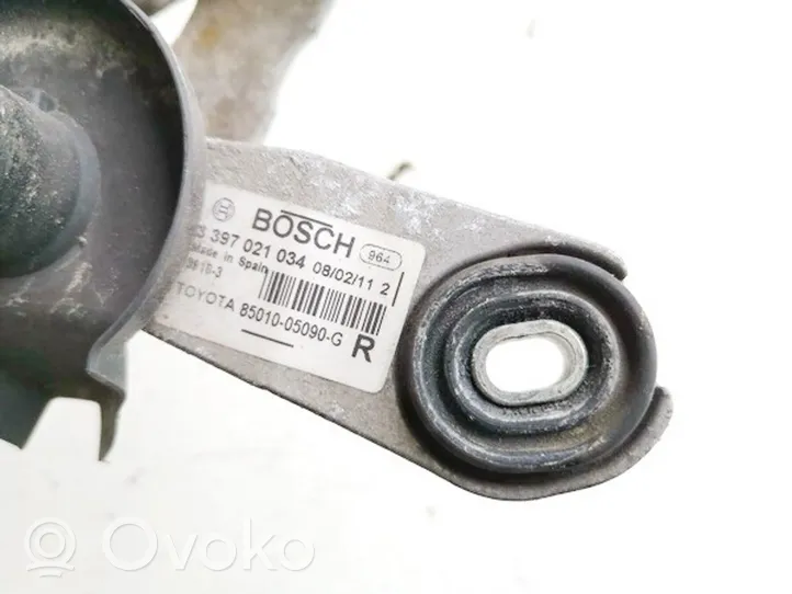 Toyota Avensis T270 Stikla tīrītāja mehānisms komplekts 3397021034