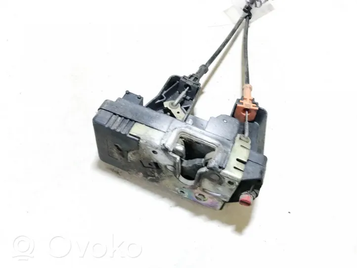 Opel Astra G Rear door lock 90561157