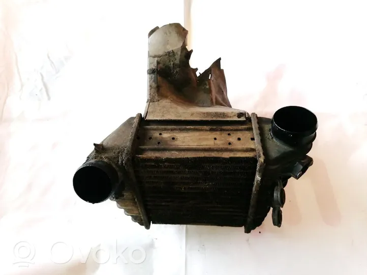 Volkswagen Golf IV Chłodnica powietrza doładowującego / Intercooler 1J0145803G