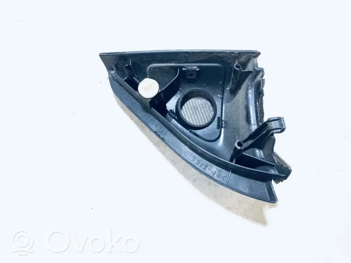 Toyota Corolla E120 E130 Grilles/couvercle de haut-parleur latéral 5749212480