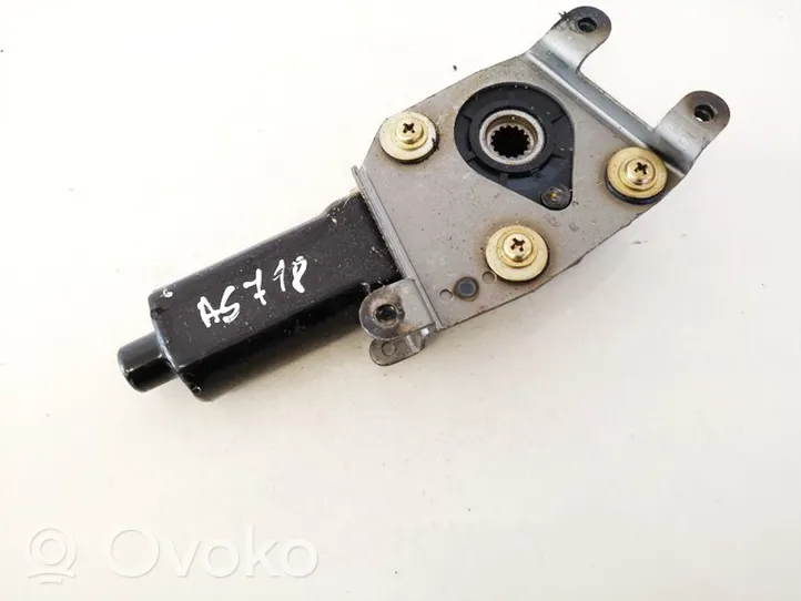 Mercedes-Benz E W211 Stellmotor elektrische Sitzverstellung 0390203213