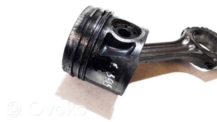 Volvo S70  V70  V70 XC Piston with connecting rod 028HDE