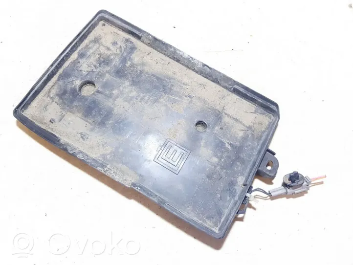 Subaru Outback Support boîte de batterie 82122aj000