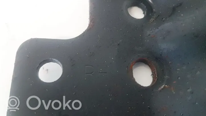 KIA Carens II Engine mounting bracket 