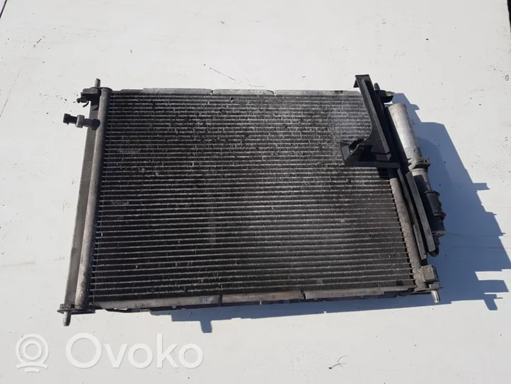 Renault Clio III Radiateur condenseur de climatisation 17601000070