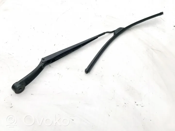 KIA Ceed Front wiper blade arm f00s51f046