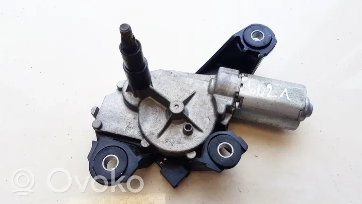 Nissan Qashqai+2 Moteur d'essuie-glace arrière 0390201820